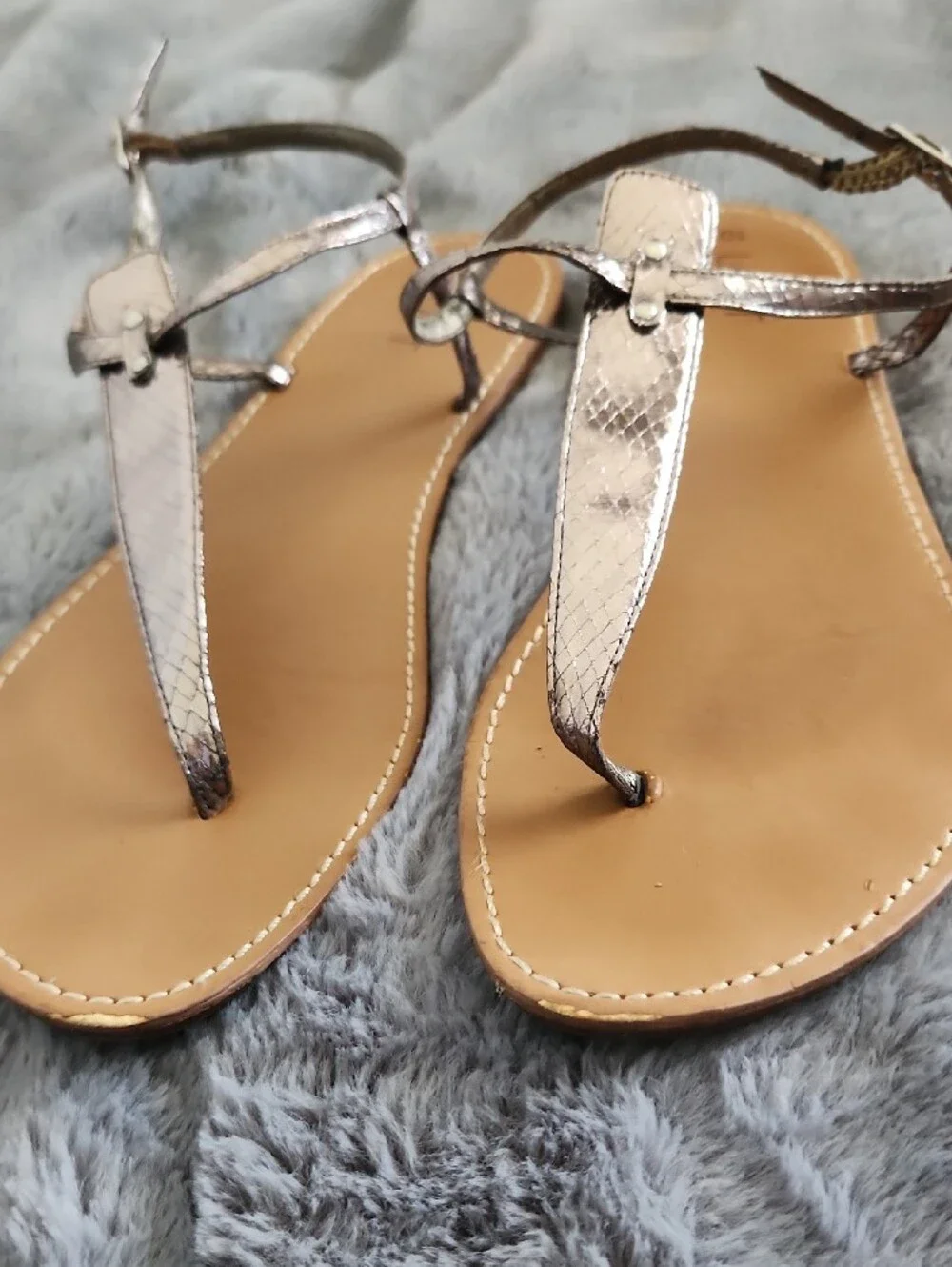 Ann Talor LOFT Metallic Silver T-Strap Sandals with Tan Footbed
